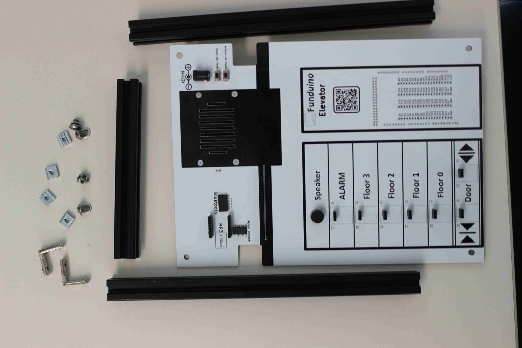 Aluminiumprofile, Innenwinkel und Innensechskantschlüssel