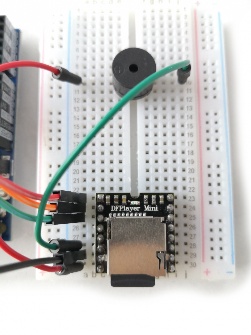 DFPlayer Mini MP3-Modul in Größenvergleich
