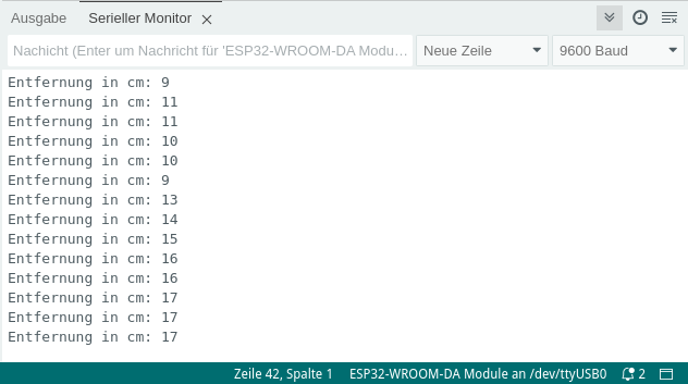 Serieller Monitor mit Entfernungswerten in Zentimetern