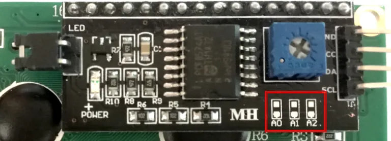 Rückseite eines I2C-Moduls mit den Lötbrücken A0, A1 und A2