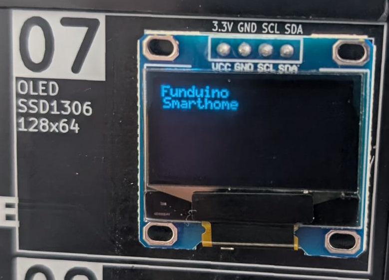 OLED-Display auf der Smart-Home-Platine