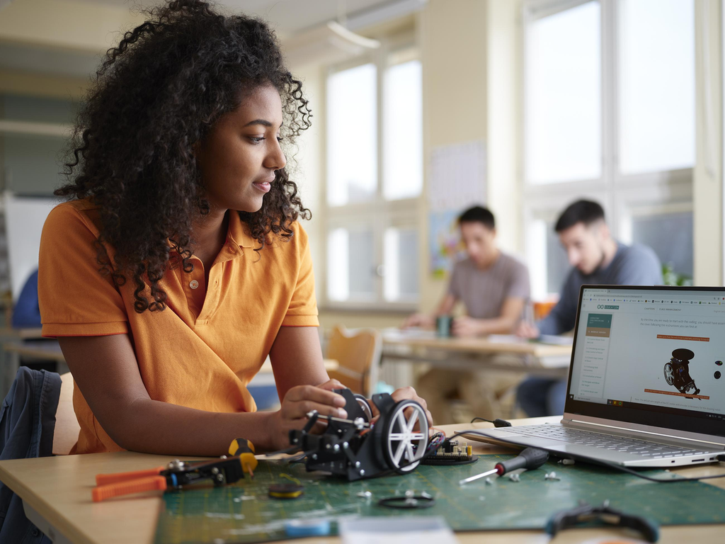 Arduino Engineering Kit Rev2 - Lernset für Robotik und Mechatronik