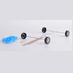 Kit con engranajes de plástico, poleas, correas, motores eléctricos y ruedas