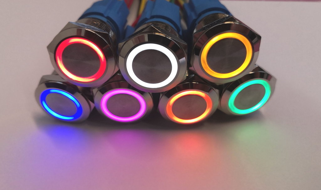 Druckschalter Chrom - LED beleuchtet, verschiedene Farben, 3 V oder 5 V