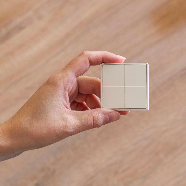 Shelly · Plug & Play · « Blu Wall Switch 4 » · bouton-poussoir mural · 4 voies · 16 actions · blanc
