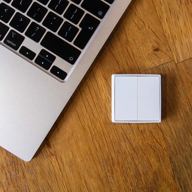 Shelly · Plug & Play · « Blu Wall Switch 4 » · bouton-poussoir mural · 4 voies · 16 actions · blanc